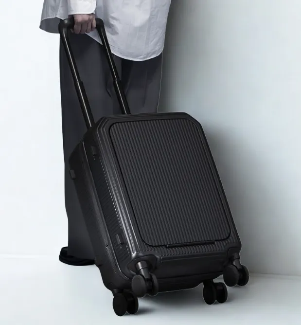 SUITCASE PRO OCTA 30L - 画像 1