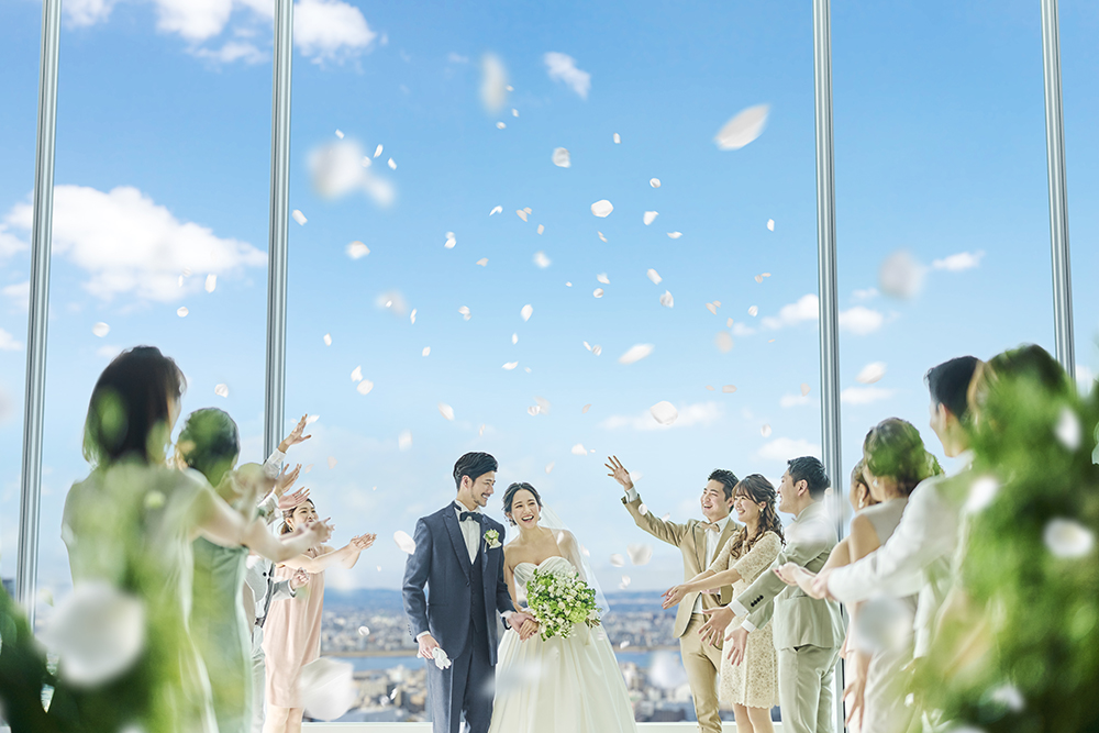 The 33 Sense of Wedding挙式シーン・フェア案内画像