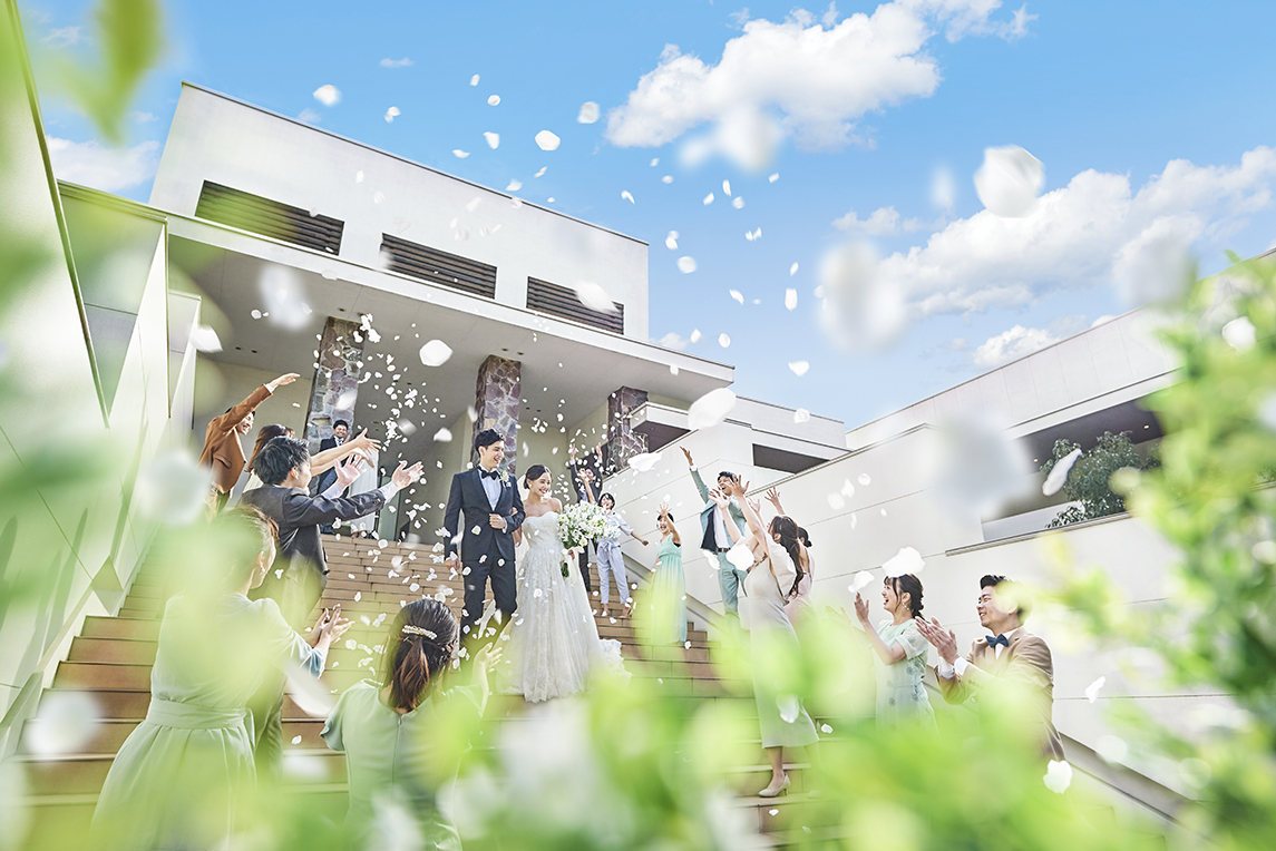 THE MEETS MARINA TERRACE挙式シーン・フェア案内画像