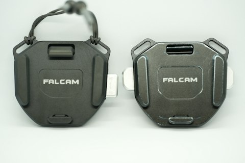 【2025年版】Falcam F38 ショルダーストラップバックル用 クイックリリースベースV2 FC3141A レビュー【旧型比較】