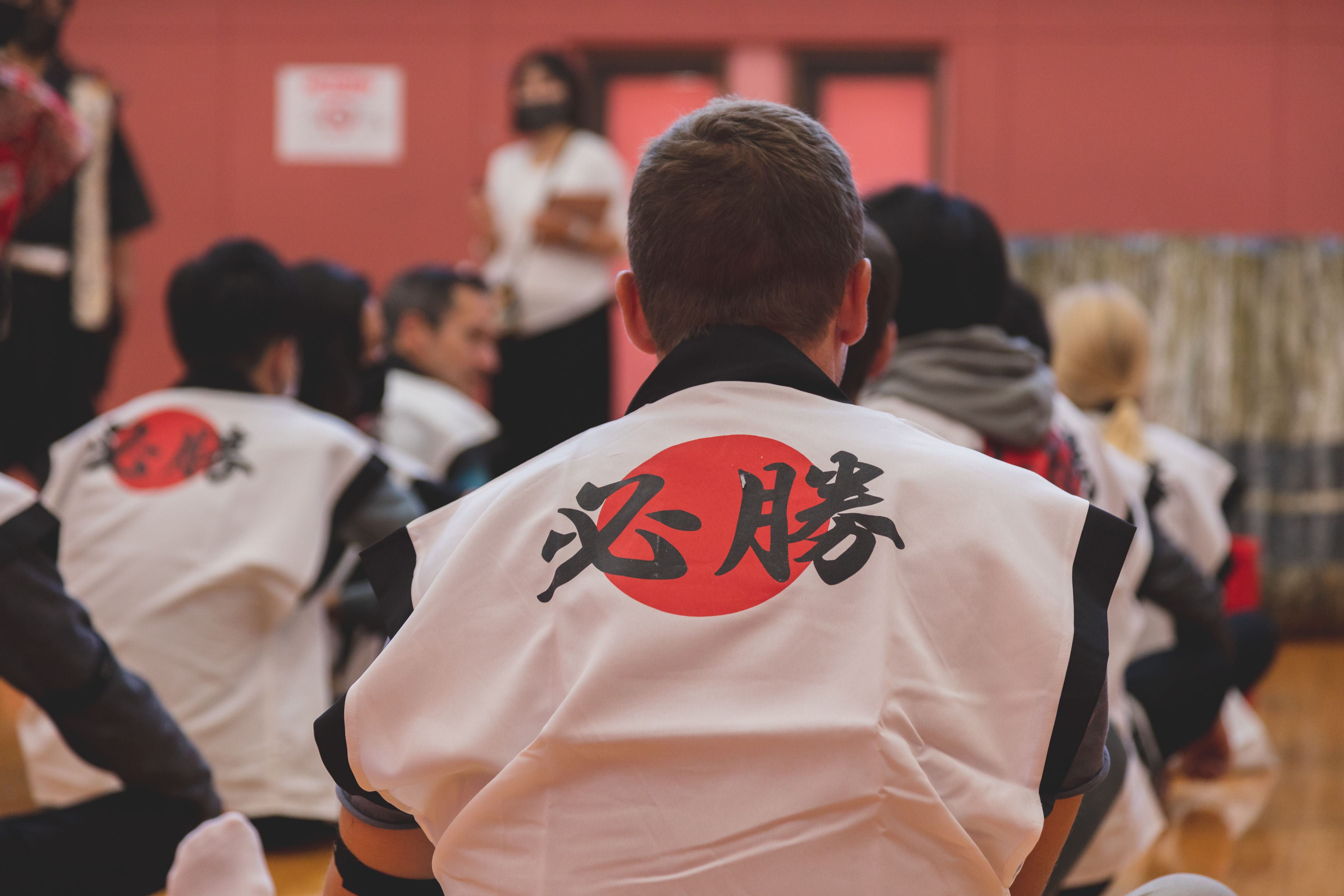 After participants put on their happi coats, the challenge began.