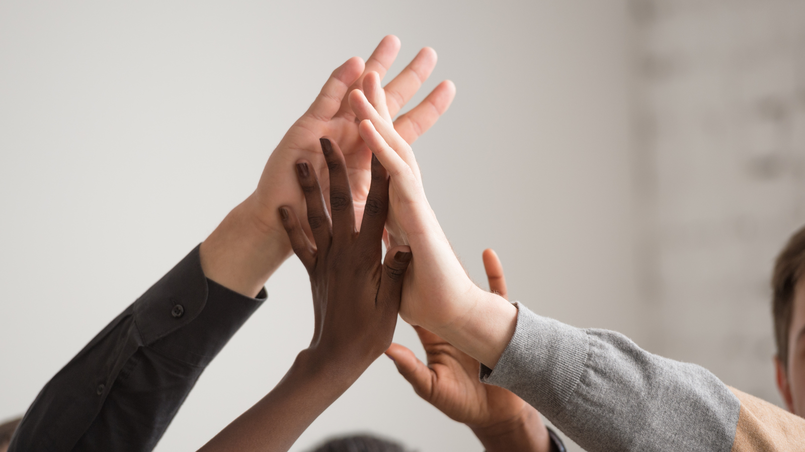 今どきの会社紹介はストーリー形式が基本です