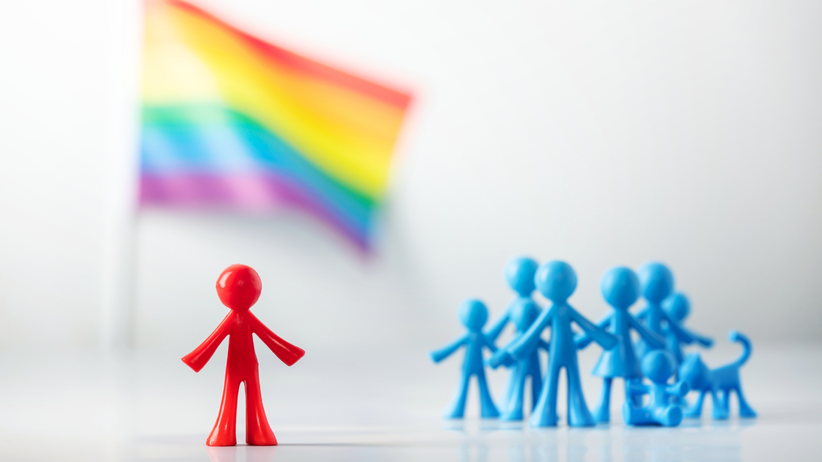 2025年春、企業SNSは逆張り戦略に入ってます