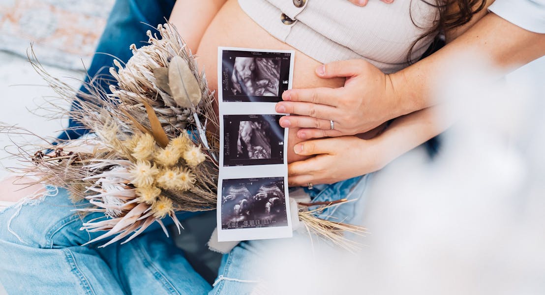 「マタニティフォトのお衣装が入荷しました」のサムネイル画像です