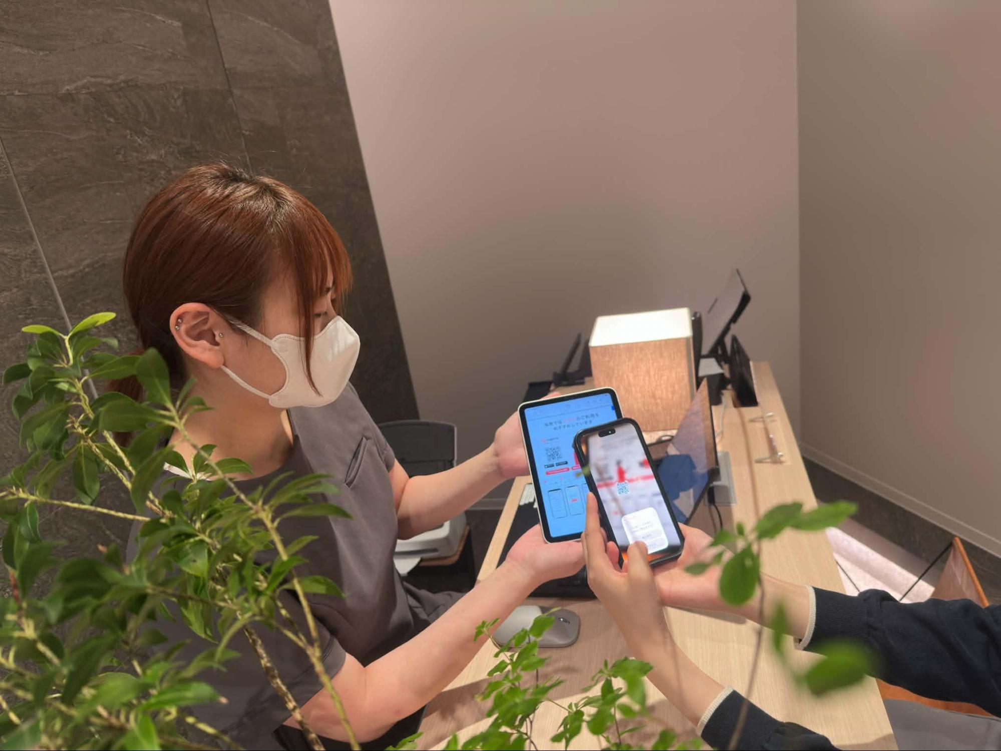 QRコード・タブレット案内