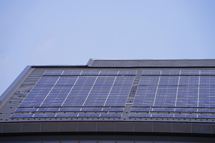 太陽光発電パネルの画像