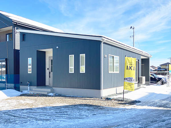山形県鶴岡市茅原町展示場