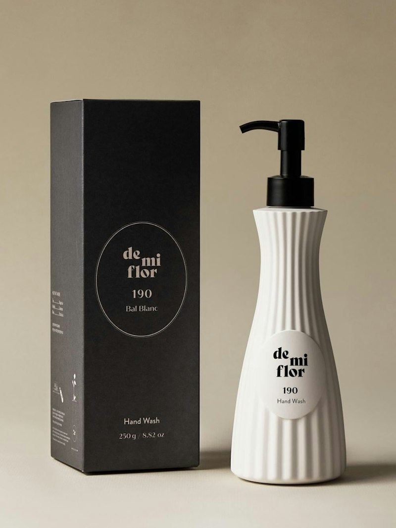 de mi flor(デミフロー) de mi flor ボディケアシリーズ(5カテゴリー・全15SKU)(ハンドウォッシュ190 Bal Blancのボトルと黒い箱)
