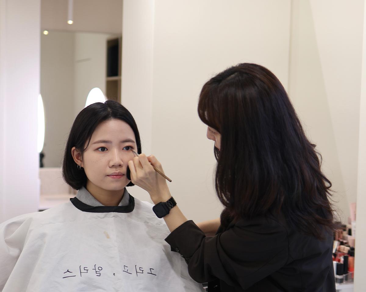 弘大ヘアメイクサロン予約 and Allisの店内の様子