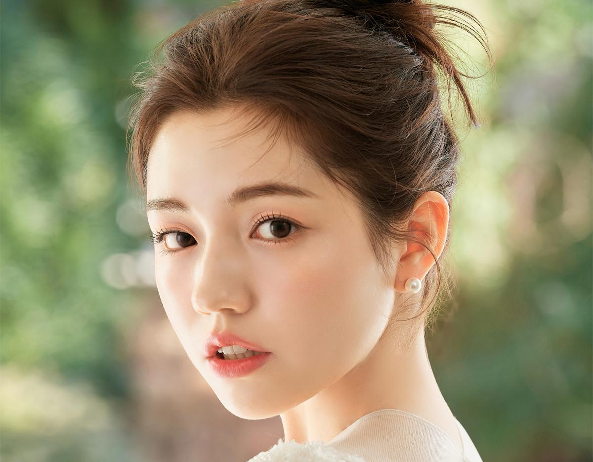 清潭LOVEY 韓国セレブメイク施術の様子