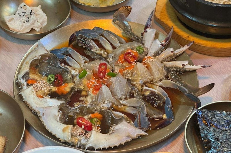広安裏の海鮮料理店イハジョンカンジャンケジャンの料理
