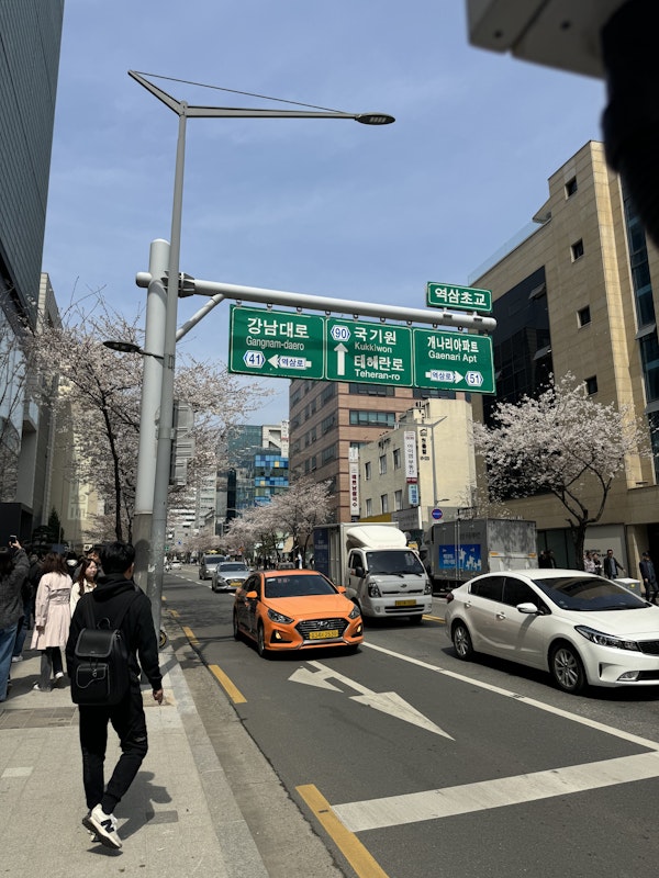 韓国で就活証明写真を撮ってみた！【フォトショ技術がすごすぎる件】