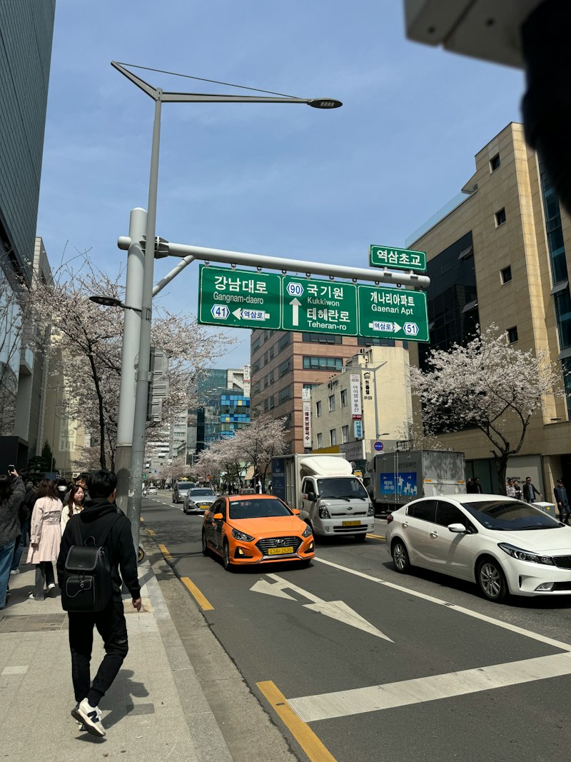 アイキャッチ画像:韓国で就活証明写真を撮ってみた!【フォトショ技術がすごすぎる件】 - Klick Korea