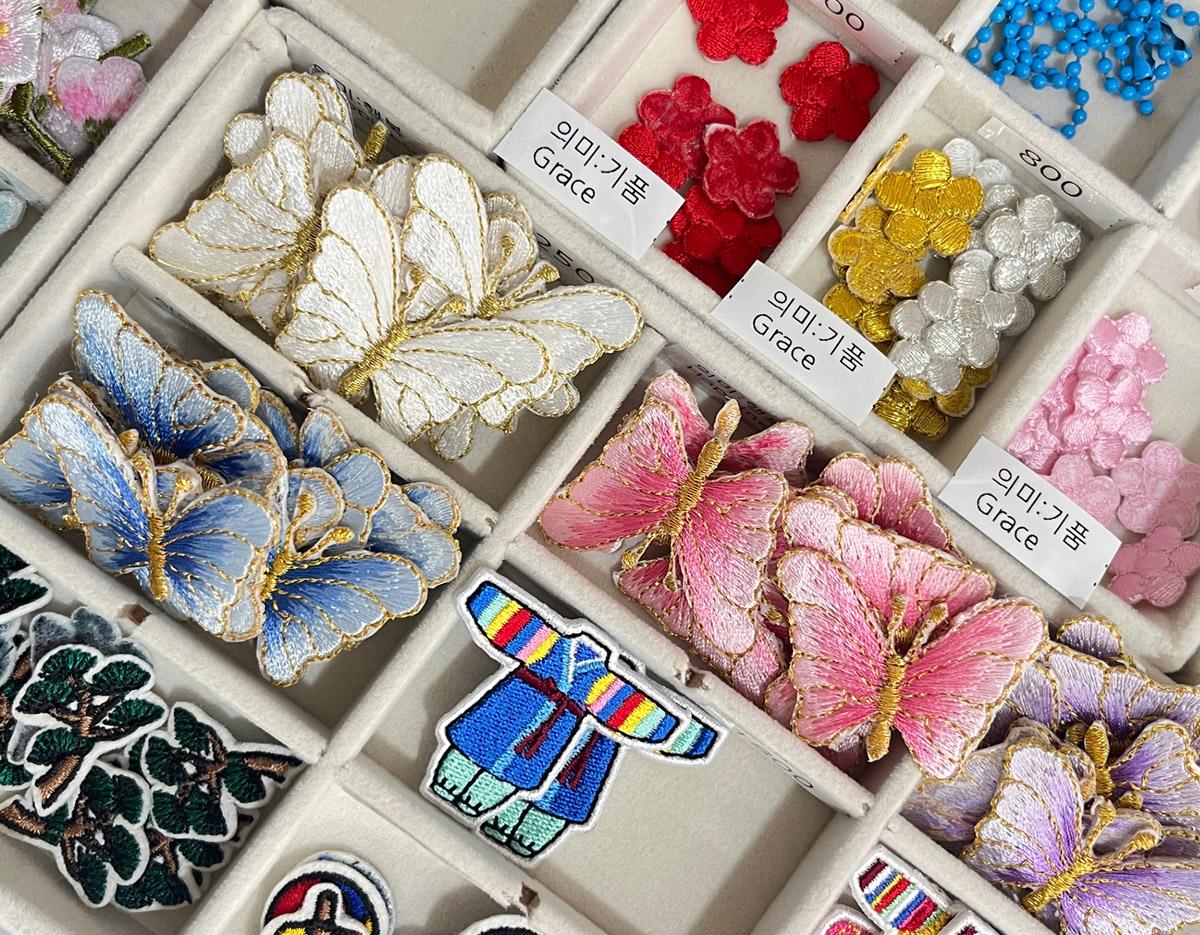 リスル韓服LEESLEで作れるノリゲとテンギネームタグの完成サンプル