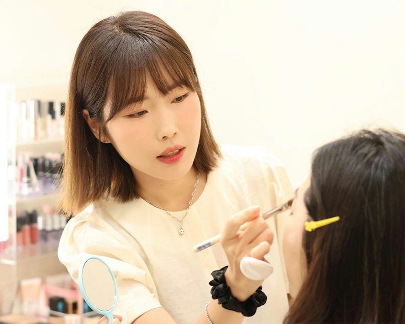 MOI hair & makeupの韓国アイドル風メイク体験