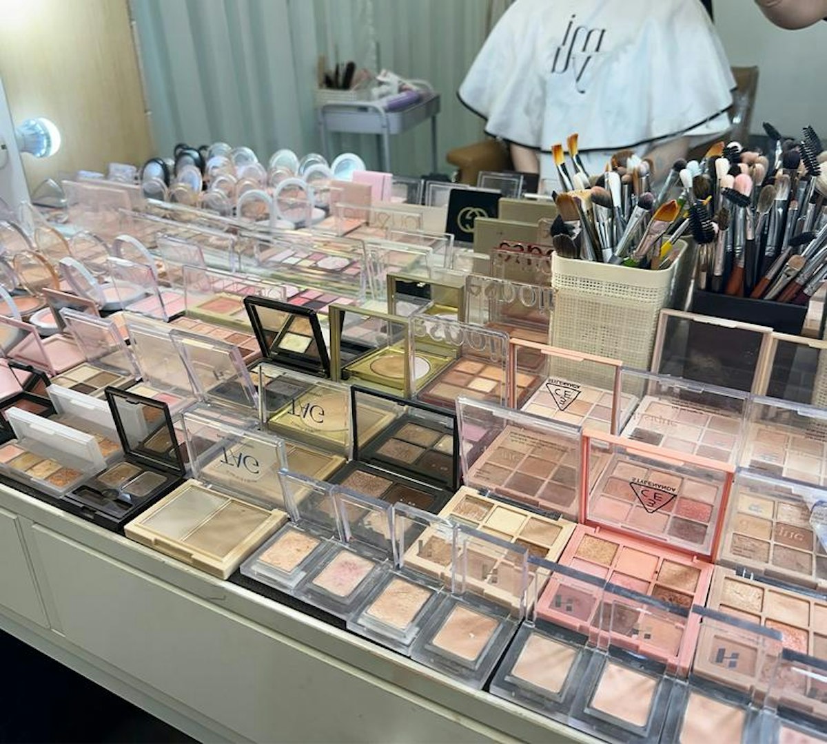 アイキャッチ画像:MIYU MAKEUP(弘大メイクアップ)パーソナルカラー&韓国メイク体験ガイド - Klick Korea