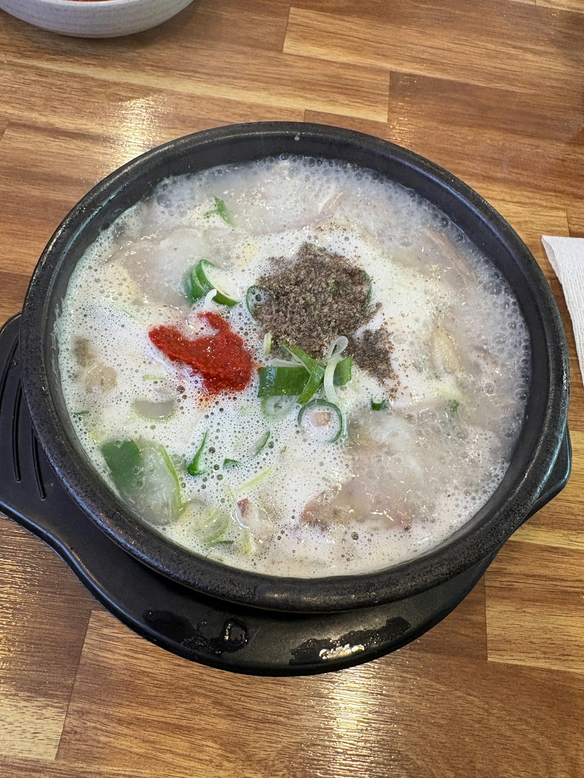アイキャッチ画像：【韓国ぼっちごはん】1人でも大丈夫？韓国の一人ご飯文化について🍚 - Klick Korea