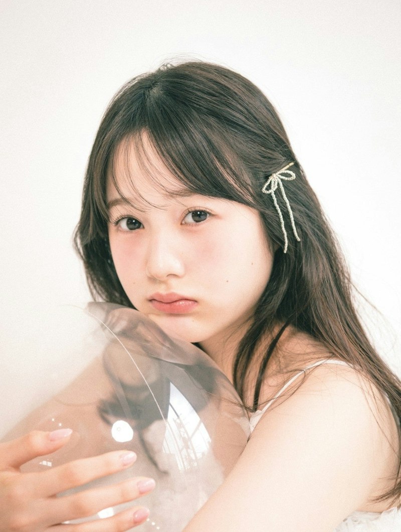 ナッセリン ナッセリン ソイナッツプロテイン フェイスカッサセラム(ブランドモデル本田紗来さんのポートレート)