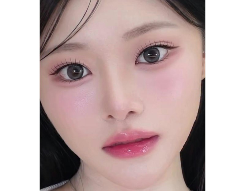 [春&夏イベント🌸] ROLLING JAY 店内でのヘアメイク施術の様子