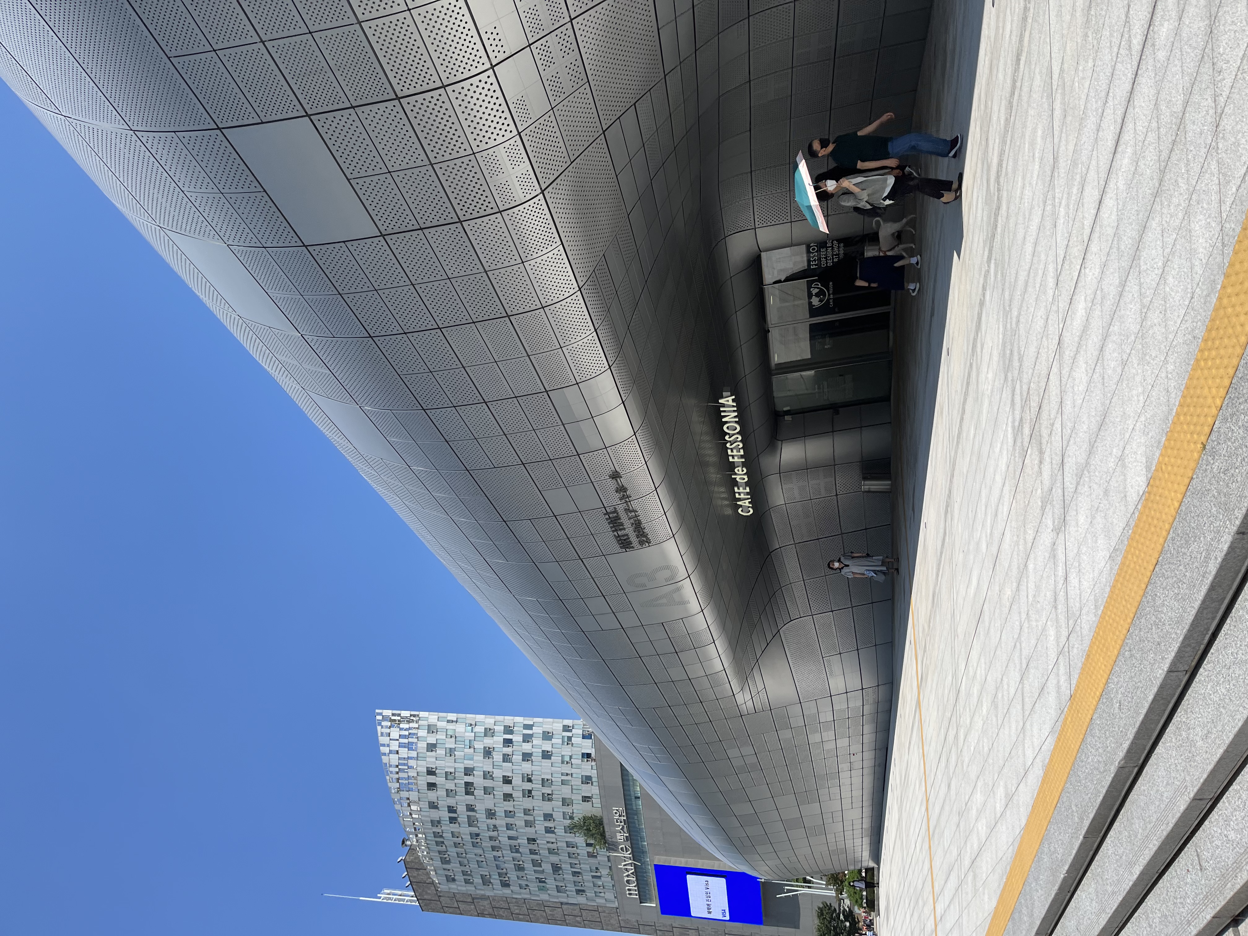 【体験談】韓国ワーホリからE7ビザ就職へ：高卒の私が就職を掴んだ話