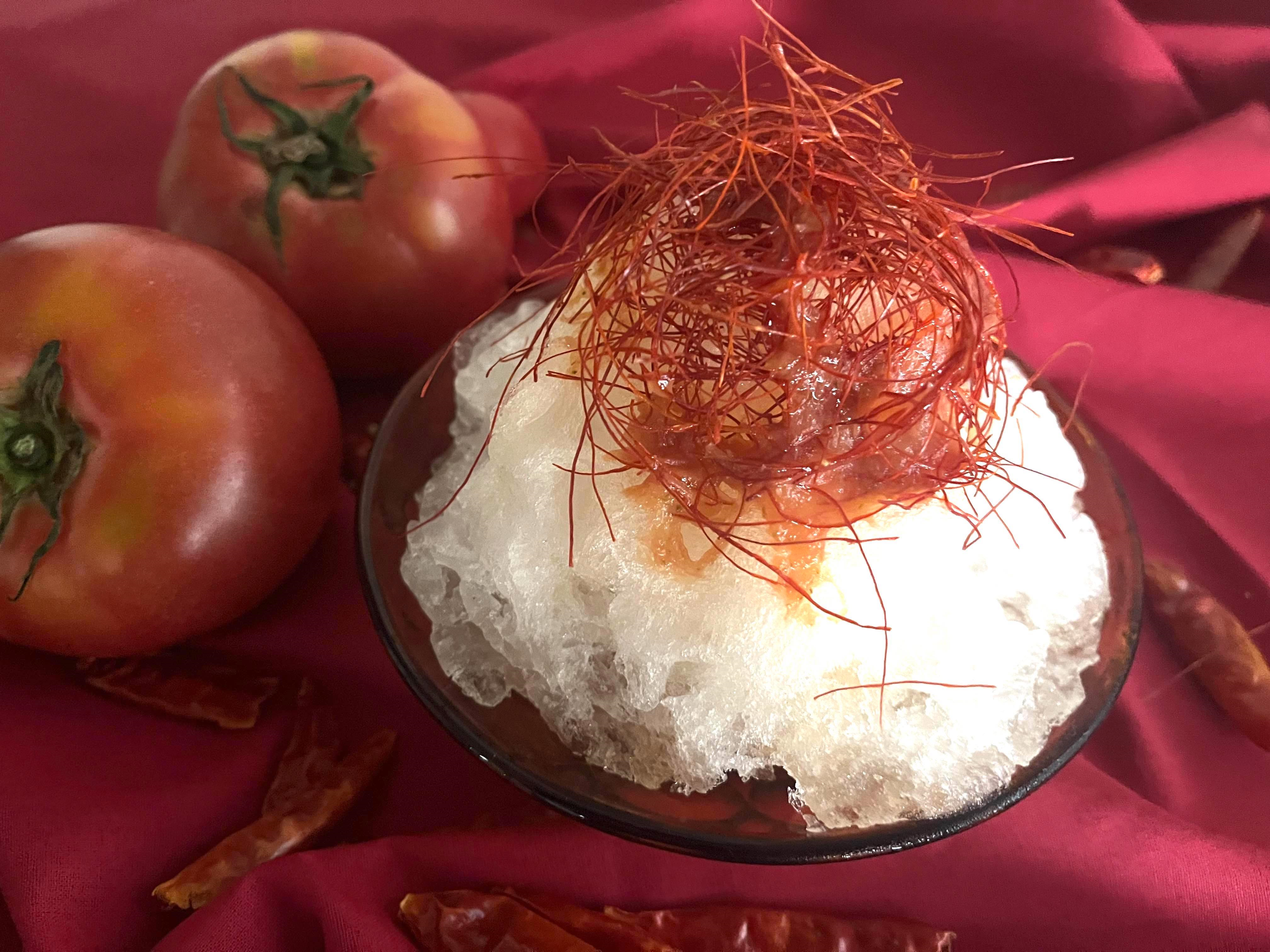 新感覚の“辛い”かき氷。規格外トマトと柚子胡椒の「ピリ辛かき氷