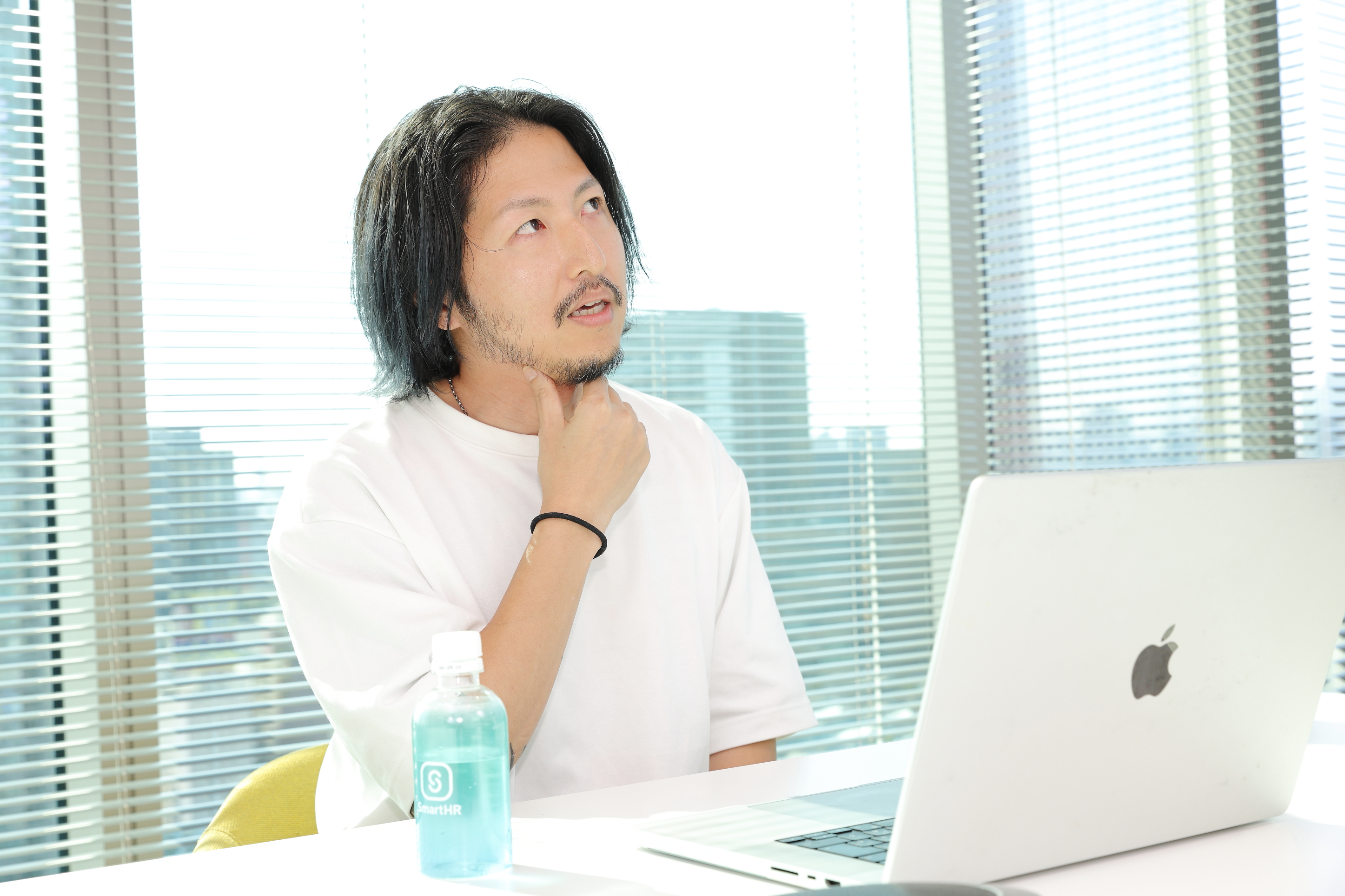 共同創業のきっかけを話す内藤さん