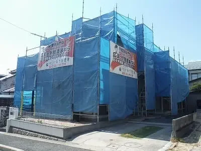 Ｋ様のお宅は築４０年、木造(在来工法)２階建ての和風住宅です。屋根は陶器瓦(石州和型Ｊ型)　三入東・Ｋ様邸工事中ですサムネイル画像