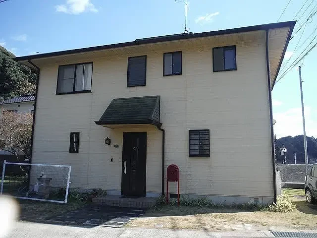 Ｕ様のお宅は築３０年、『エス・バイ・エル(株)さんの木造(木質系組構造)２階建ての洋風住宅です。可部東・Ｕ様邸の完工報告サムネイル画像