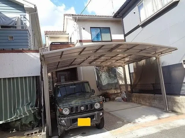 Ｋ様のお宅は築１９年、木造(在来工法)２階建ての洋風住宅です。屋根は６寸勾配の陶器洋瓦。八木３丁目・Ｋ様邸の完工報告サムネイル画像