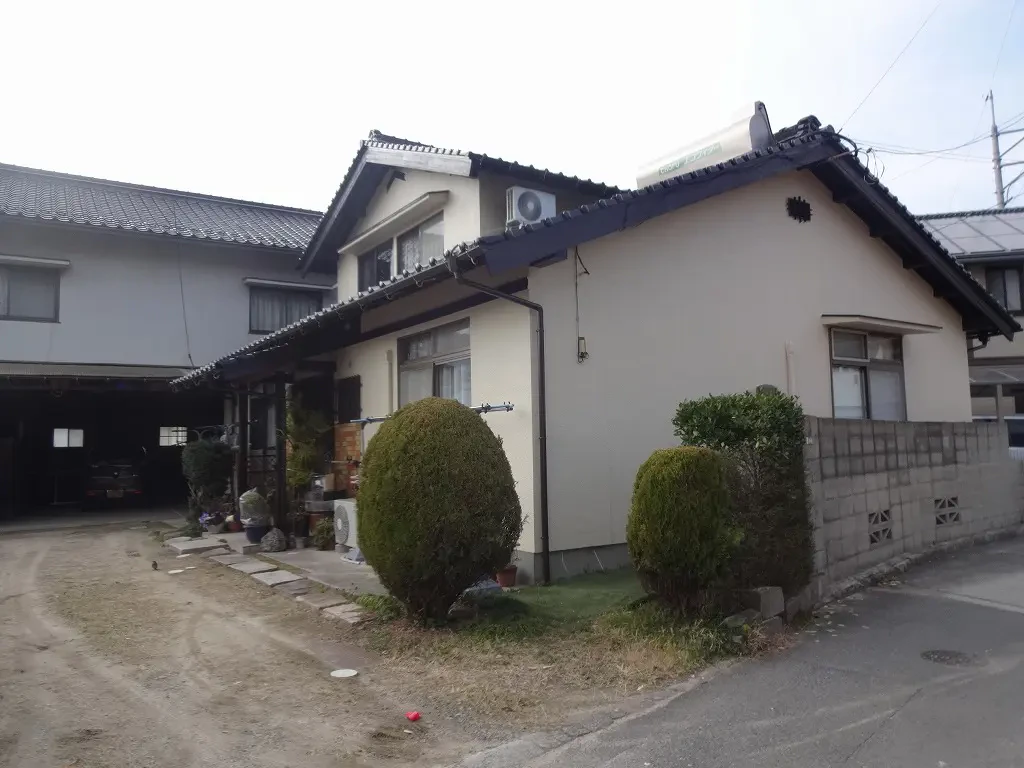 築50年、趣のある和風木造住宅です 。 築10年で増築工事をされています 。広島市安佐北区可部東・Ⅰ様邸サムネイル画像