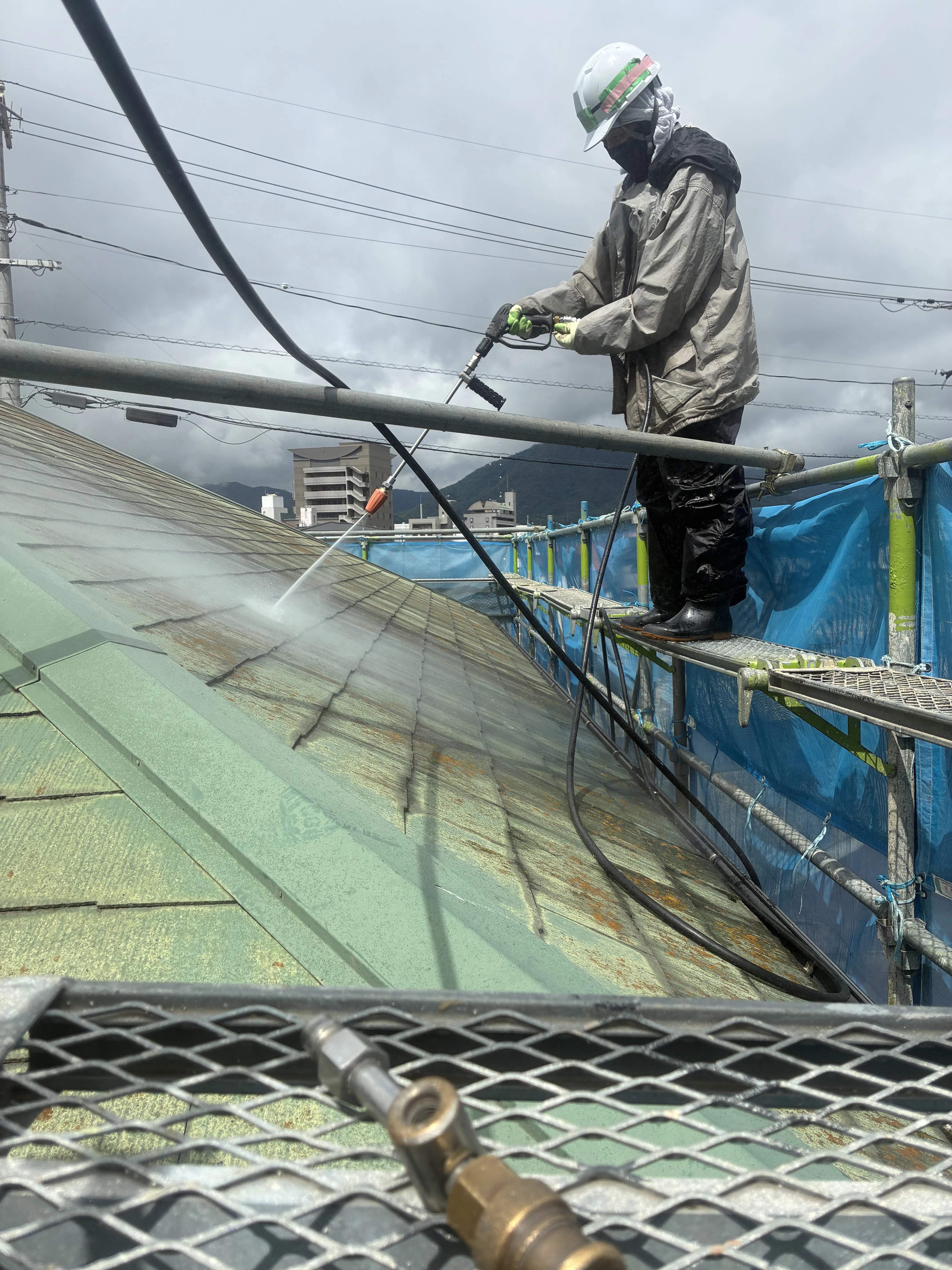 屋根の高圧洗浄のお話サムネイル画像