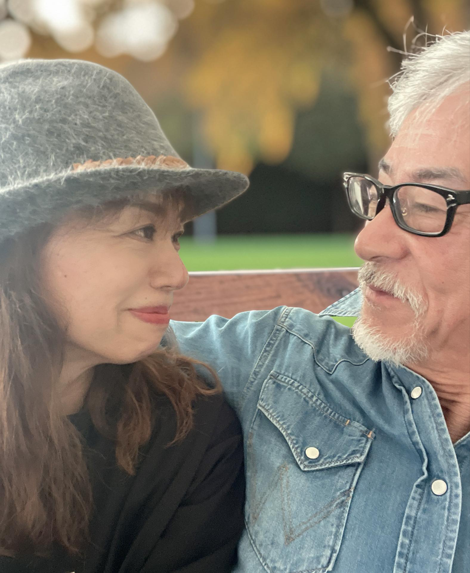 「Stand by me」その一通が繋いだご縁。10歳差のふたりがラス恋で見つけた、生涯のパートナーと重ねる夢の関連画像 1