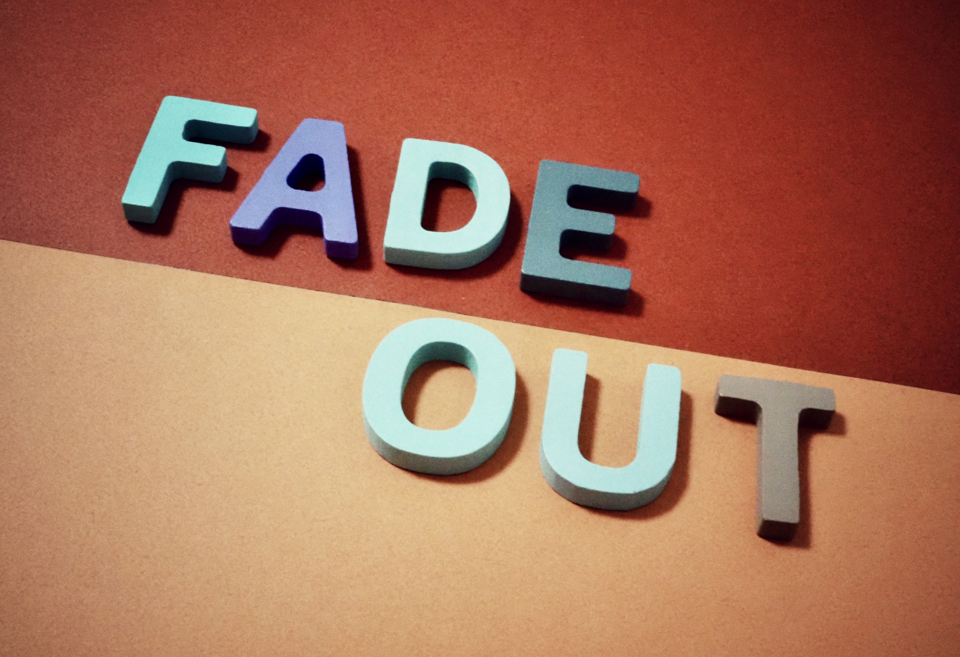 フェードアウト