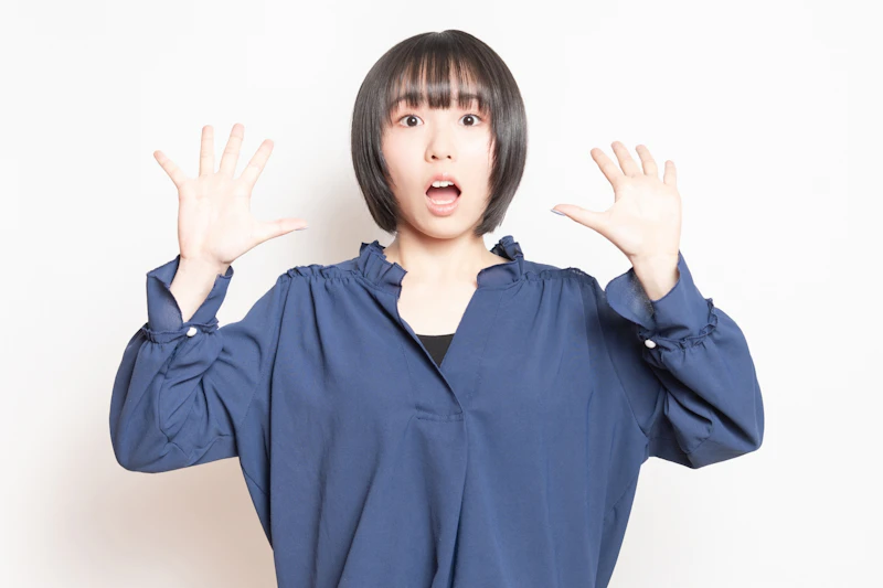 女性_驚き