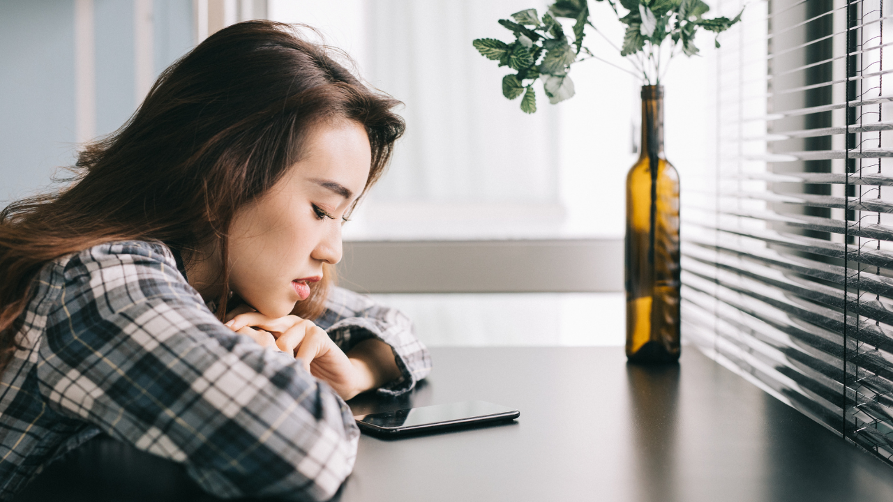 待つ 女性 受け身