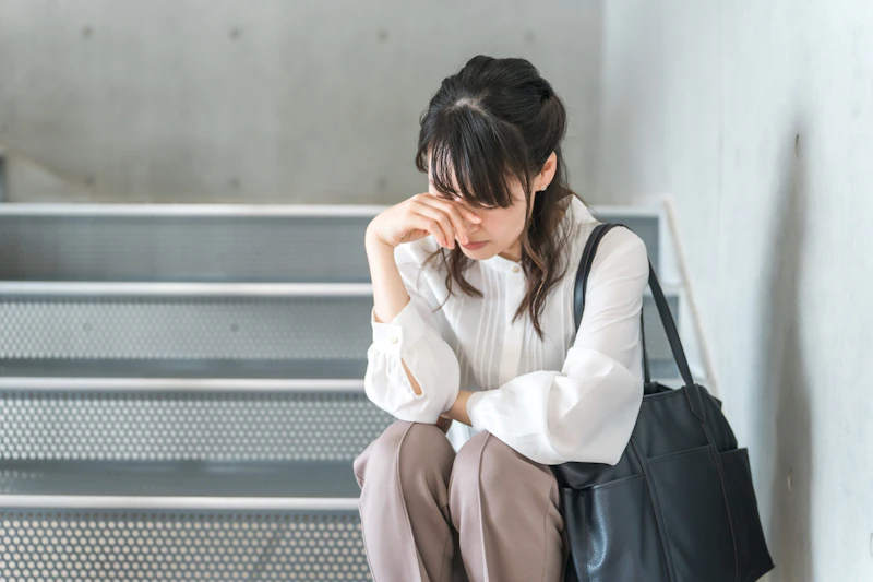 落胆　女性