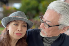 「Stand by me」その一通が繋いだご縁。10歳差のふたりがラス恋で見つけた、生涯のパートナーと重ねる夢