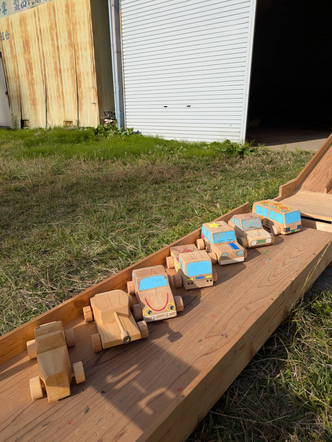 木製ミニカー・ペンダント作り