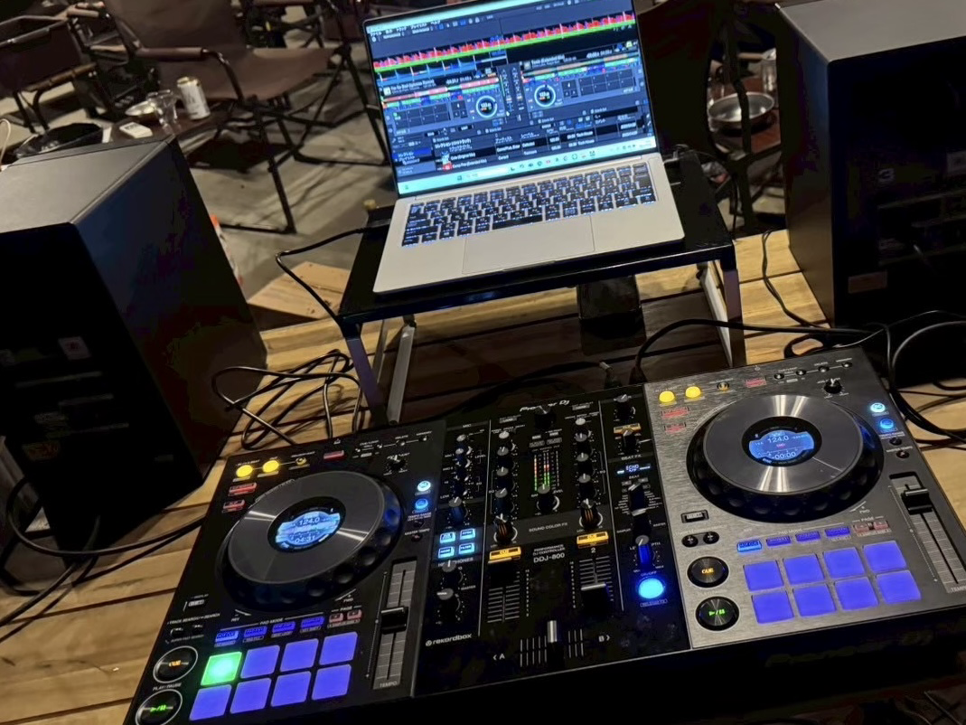 チルアウト・DJブース