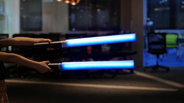 LED・圧力センサー付きSASSEN刀 2021 ver.２ ２本セットイメージ