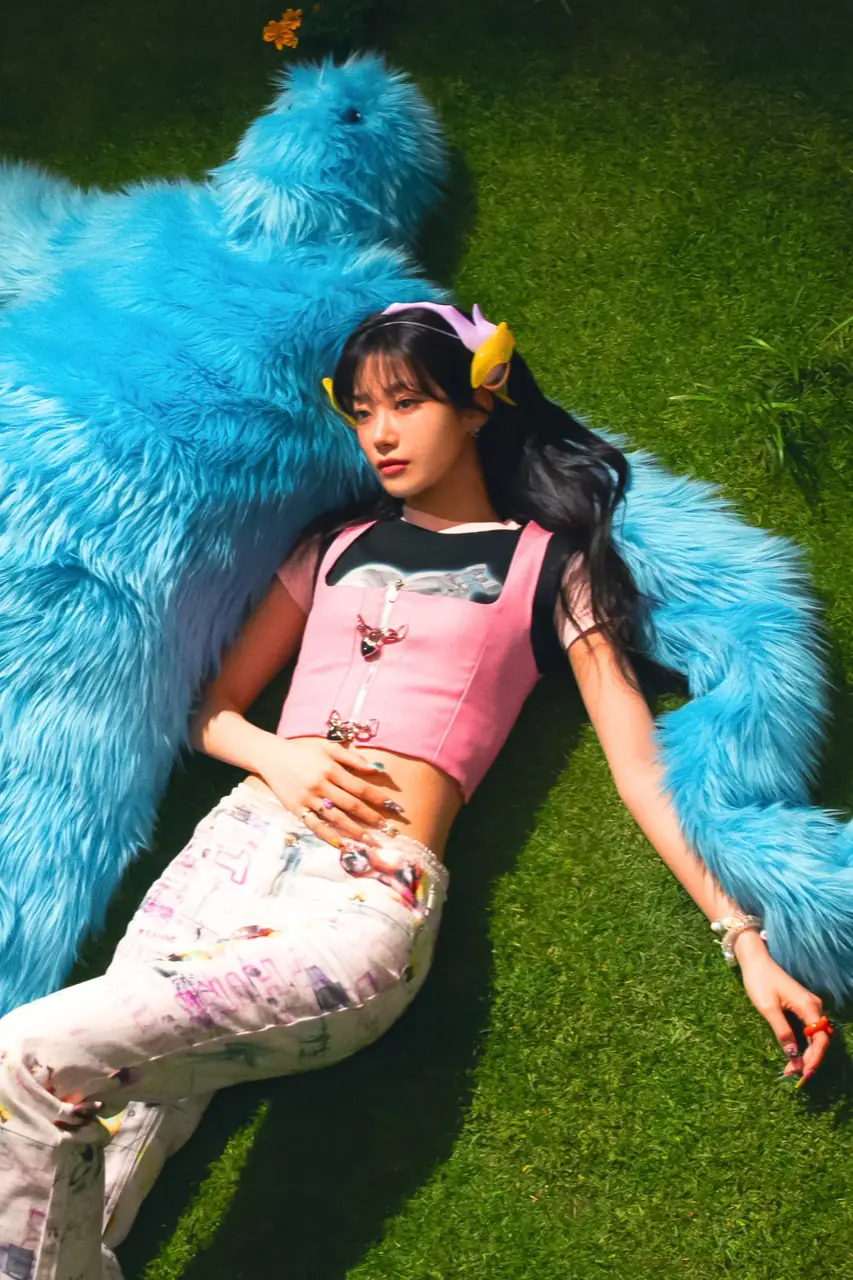 LE SSERAFIM JAPAN 3rd Single「CRAZY」CONCEPT PHOTO｜CRAZY DUSK