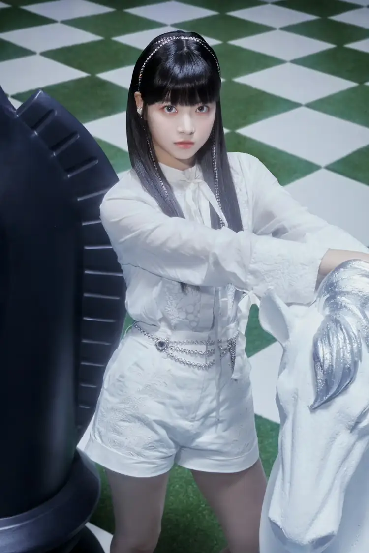 LE SSERAFIM Japan debut single『FEARLESS Japanese ver.』