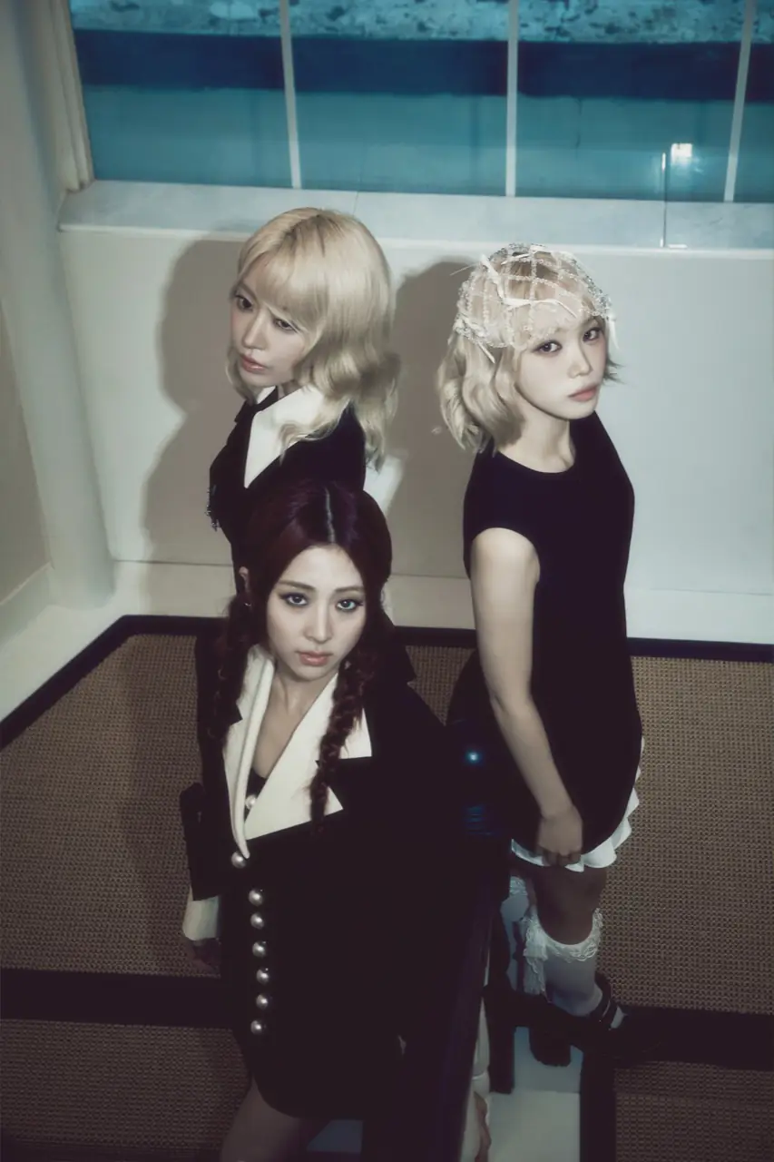 LE SSERAFIM JAPAN 3rd Single「CRAZY」CONCEPT PHOTO｜BLACK INSANITY