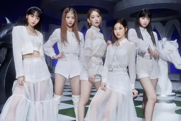 LE SSERAFIM Japan debut single『FEARLESS Japanese ver.』