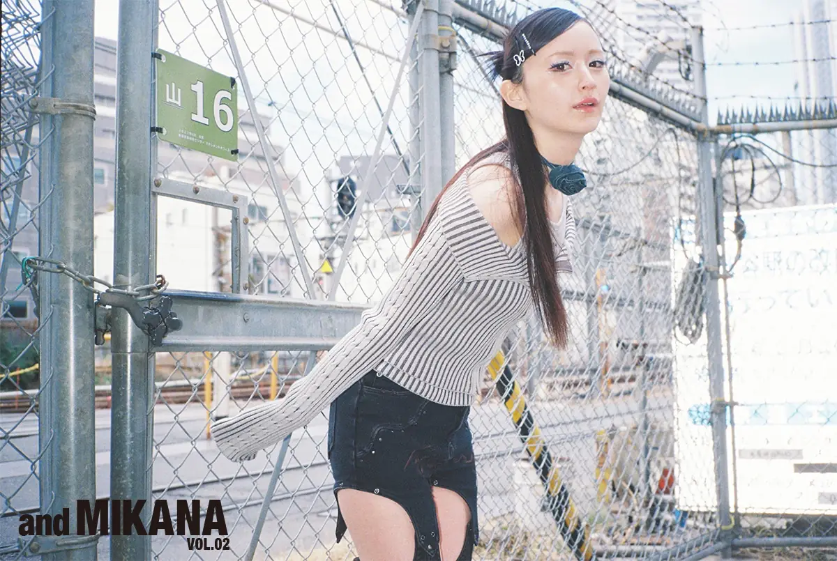 NMB48 andMIKANA（山本望叶）