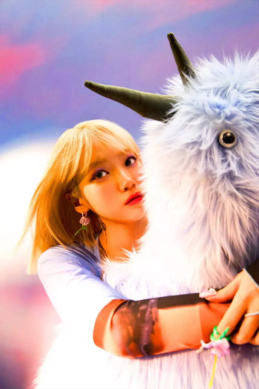 LE SSERAFIM JAPAN 3rd Single「CRAZY」CONCEPT PHOTO｜CRAZY DUSK