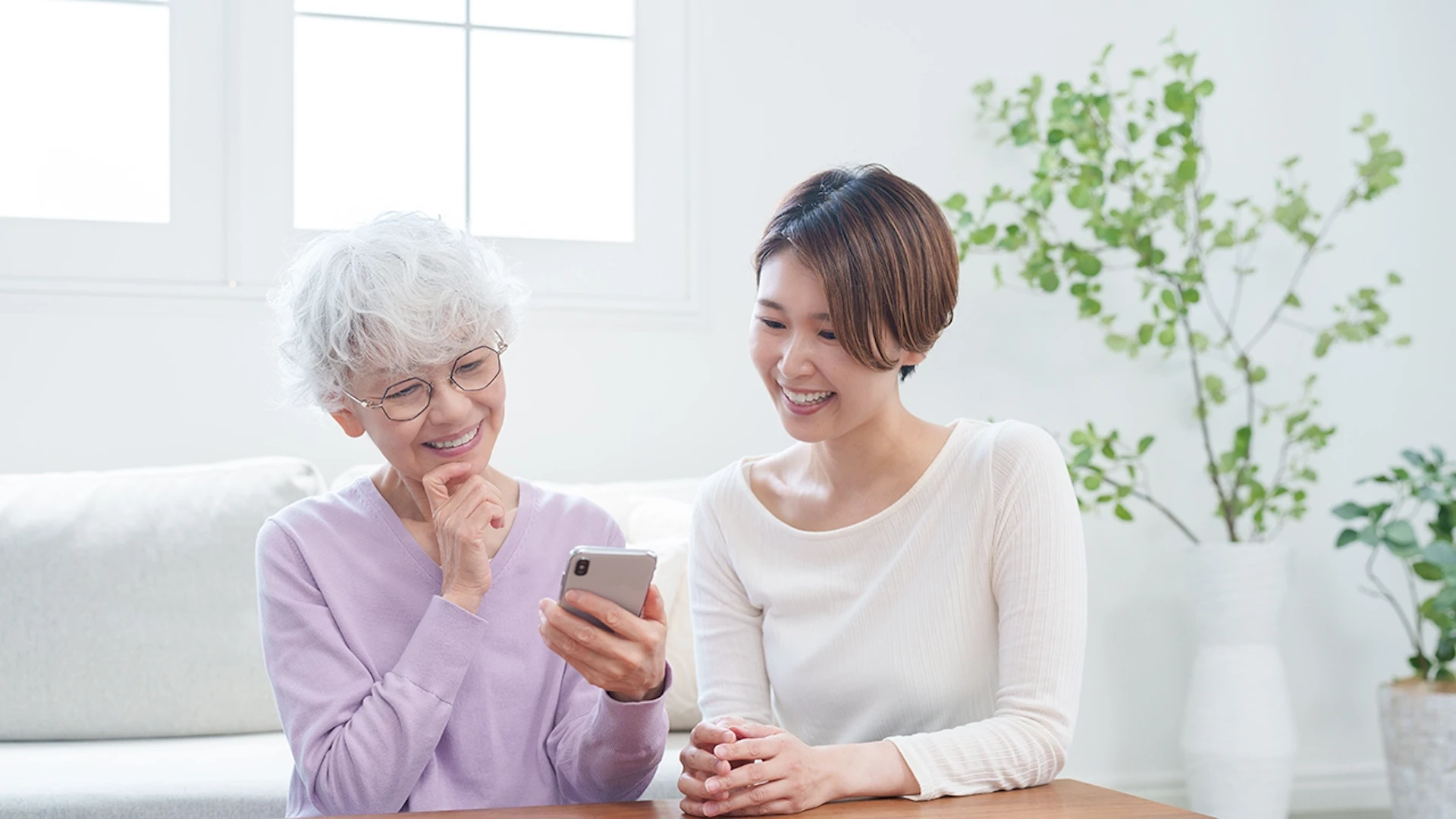 高齢社会に“もう一つの選択肢”ーーAgeWellJapanが非医療領域で3.1億円を調達