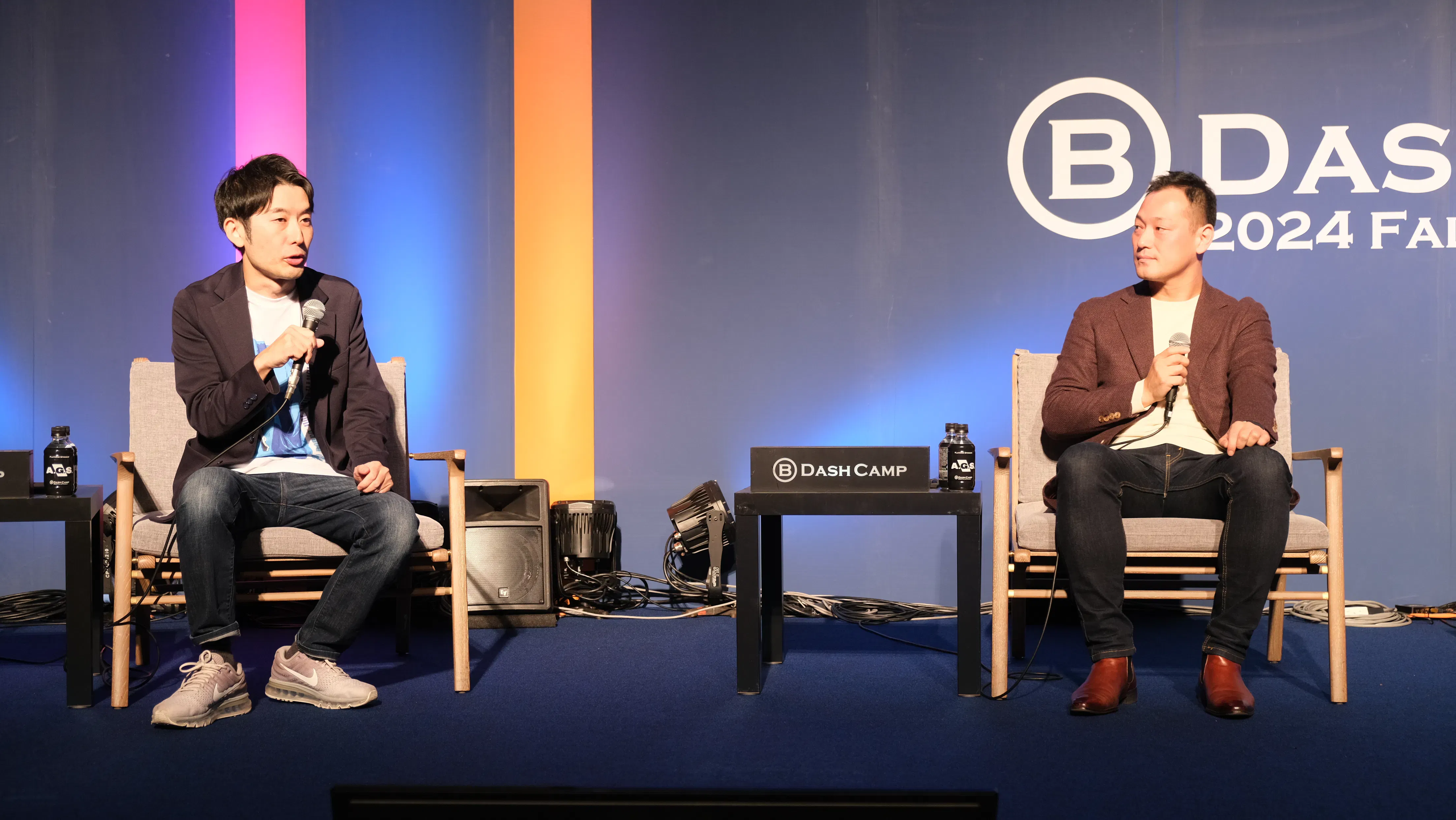 経営共創基盤の塩野氏(左)とインターステラテクノロジズの熱田氏(右)