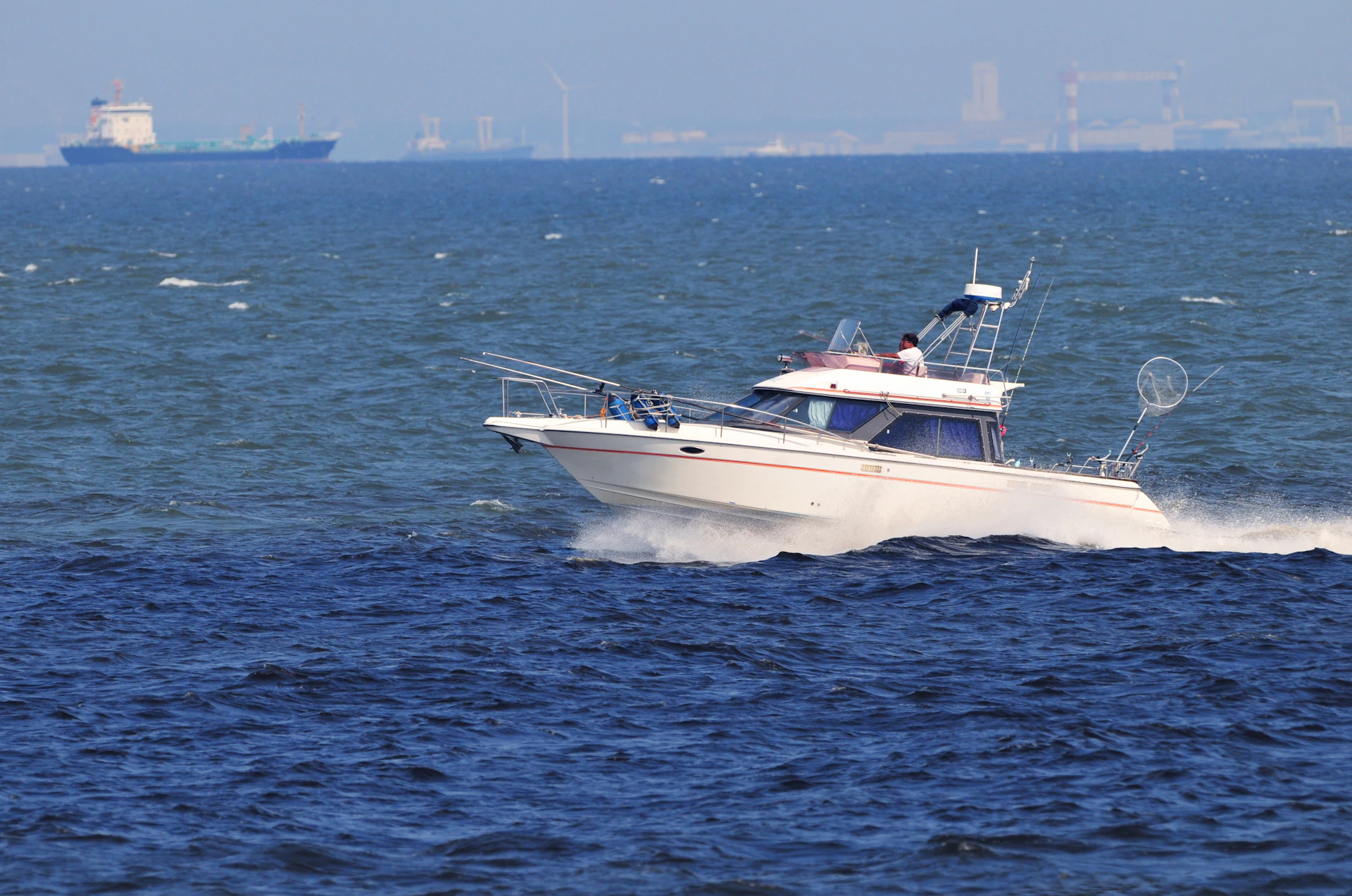 小型船舶自動運転のエイトノット、5.7億円を調達ー自律航行技術を強化