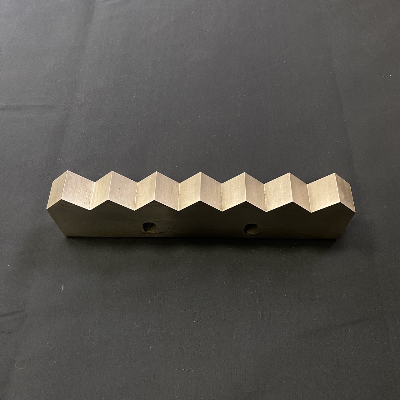 プッシャー式破砕機用固定刃 (片刃) - 製品写真3